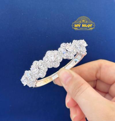 Vòng kiểu 610 - Hội Trắng