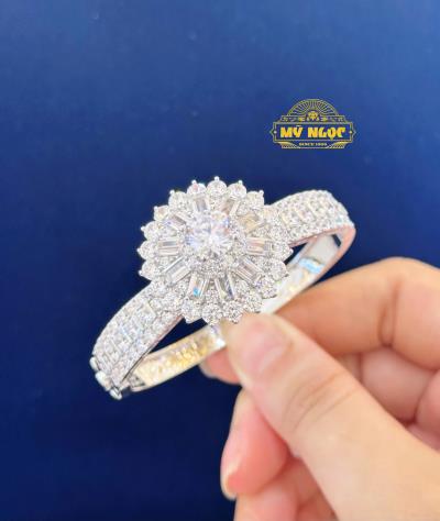 Vòng kiểu 610 - Hội Trắng
