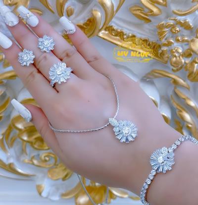 Set Đồ Bộ 610 - Hội Trắng